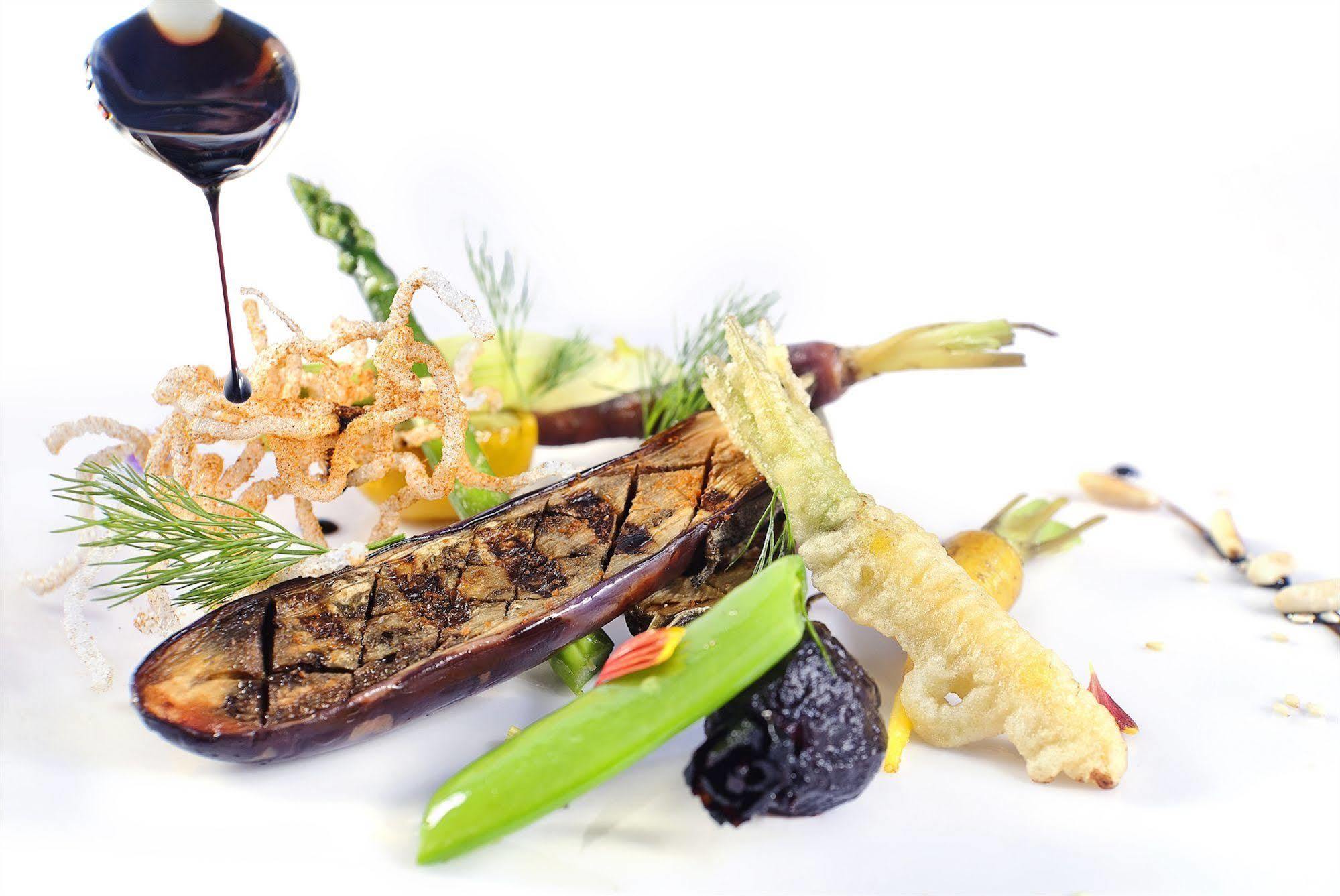 Sun City Hotel - The Gabriel Кайро Екстериор снимка Balsamic vinegar